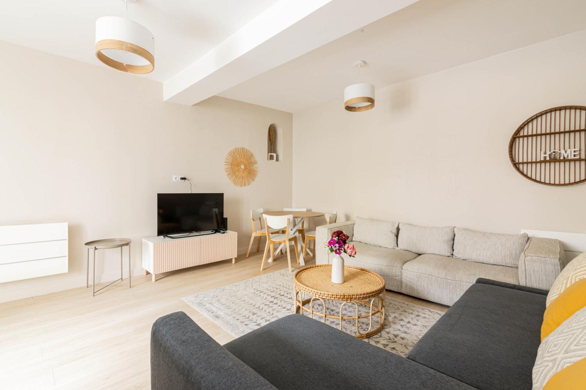 Luxurious 1 Bedroom Quartier De La Bastille Free Netflix Paris Luaran gambar