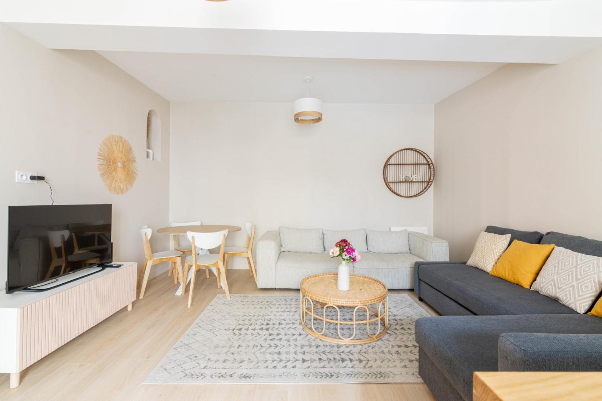 Luxurious 1 Bedroom Quartier De La Bastille Free Netflix Paris Luaran gambar